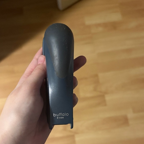 Buffalo Stapler - Picture 2 of 3